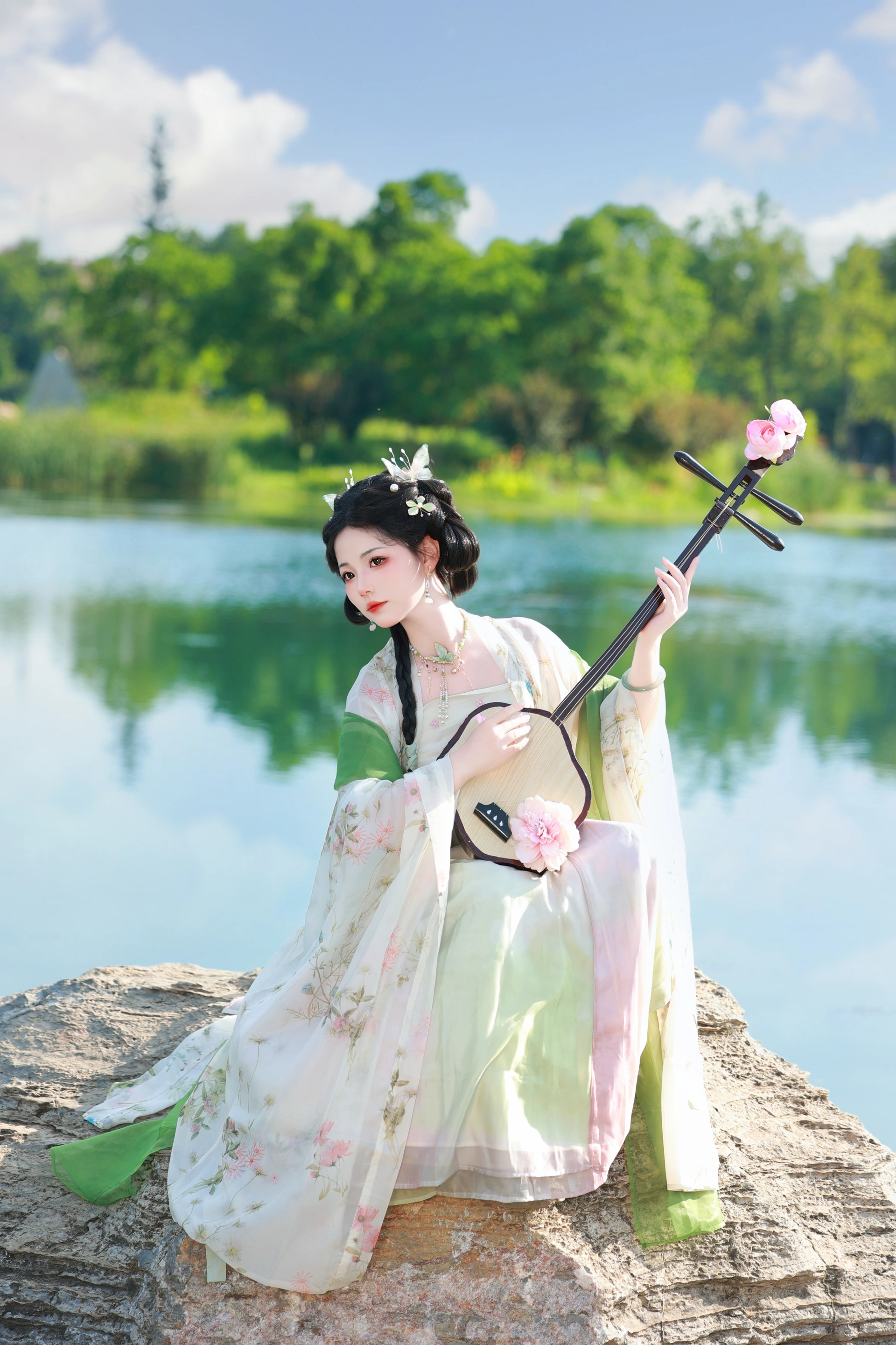 [YITUYU艺图语]2024.10.15 水云间 魚小鯉lili 2